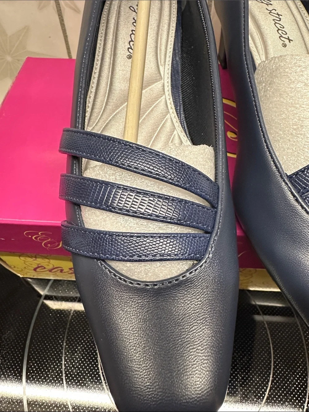 Easy Street Navy Low Block Heel Pumps with Textured Straps 7m Ladies NIB